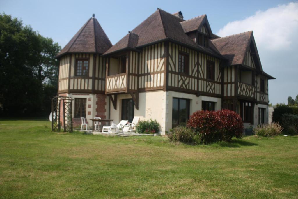 Manoir Melphil Bed and Breakfast Saint-Étienne-la-Thillaye Exteriör bild